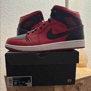 Nike Air Jordan 1 Mid Red Black Men's Shoes